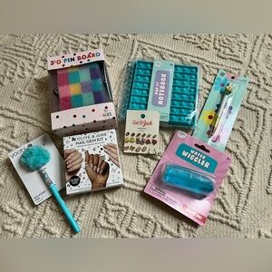 7 Piece gift Basket Item Set All NIB, Fidgets, Notebook/pens/ Nail Gem/ Earrings
